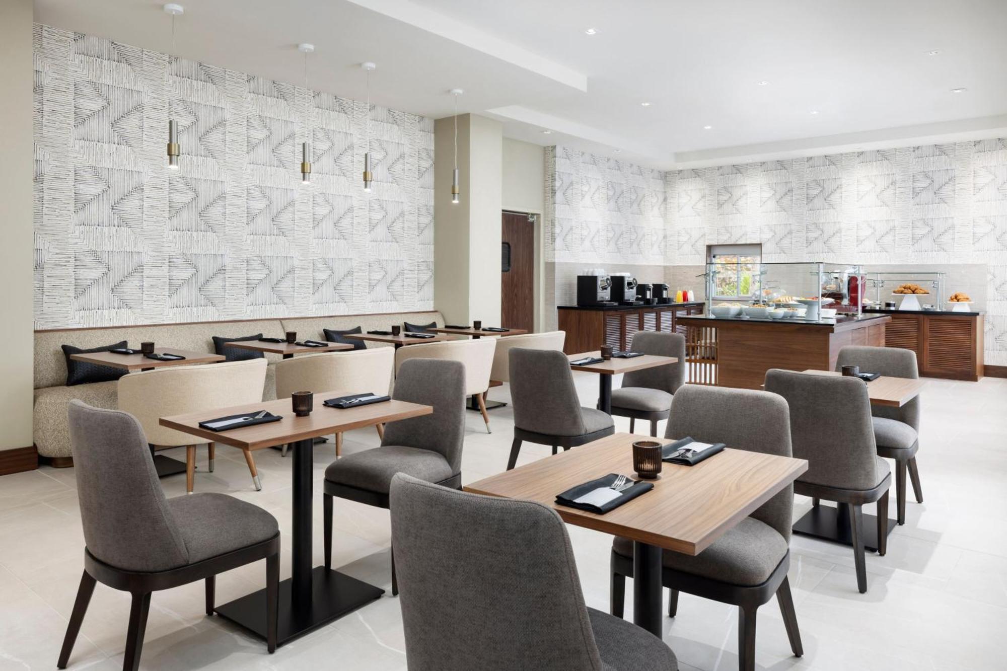 Ac Hotel By Marriott Honolulu Bagian luar foto