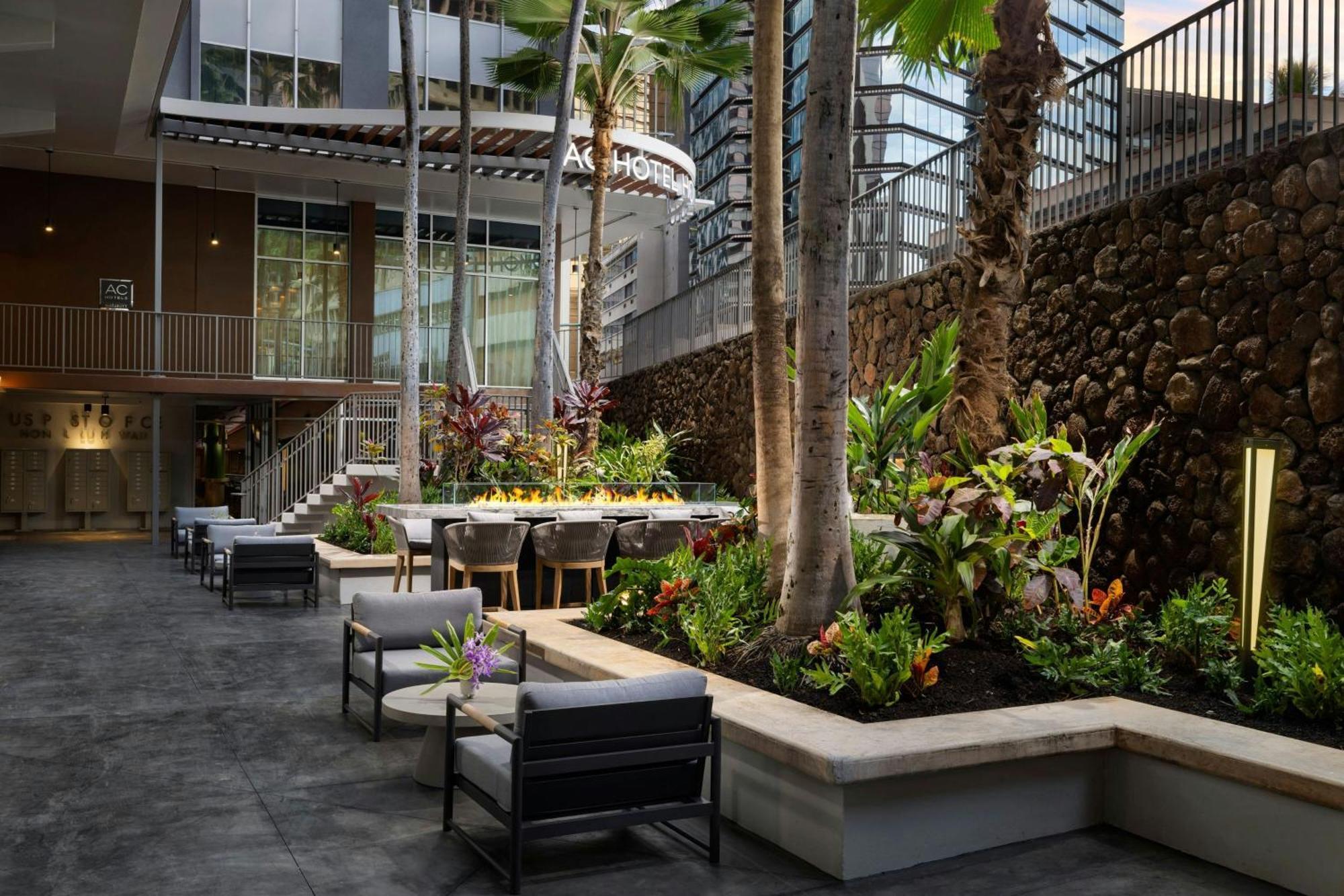 Ac Hotel By Marriott Honolulu Bagian luar foto