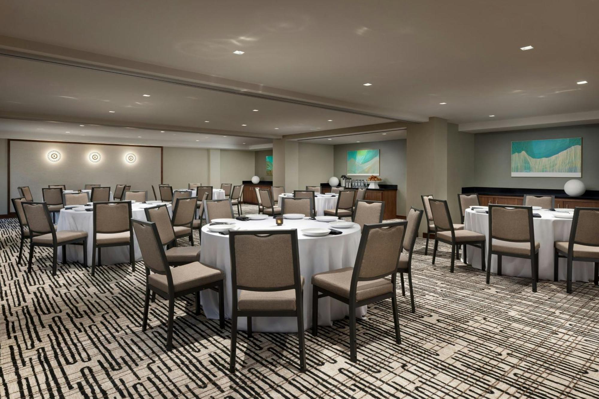 Ac Hotel By Marriott Honolulu Bagian luar foto