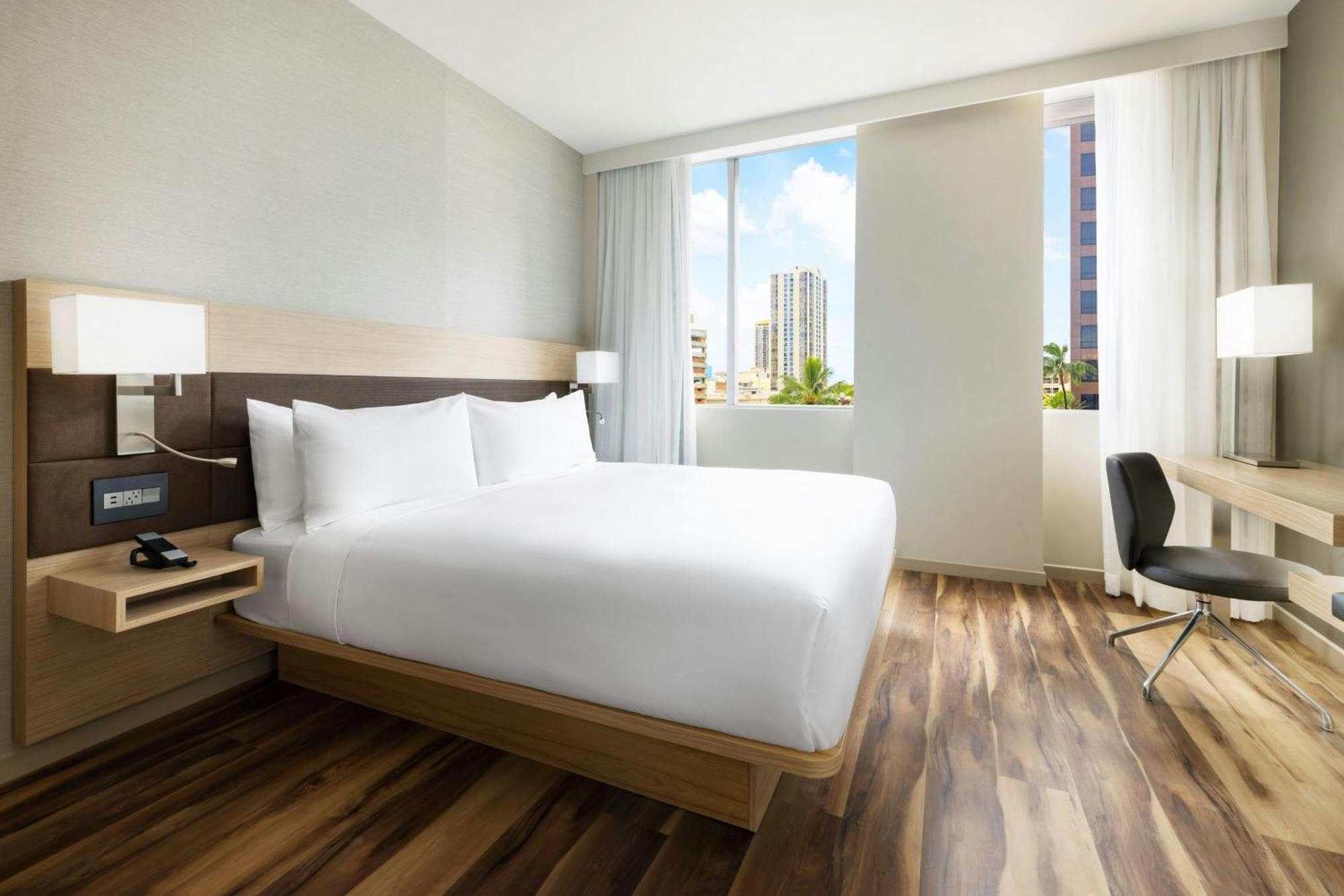 Ac Hotel By Marriott Honolulu Bagian luar foto