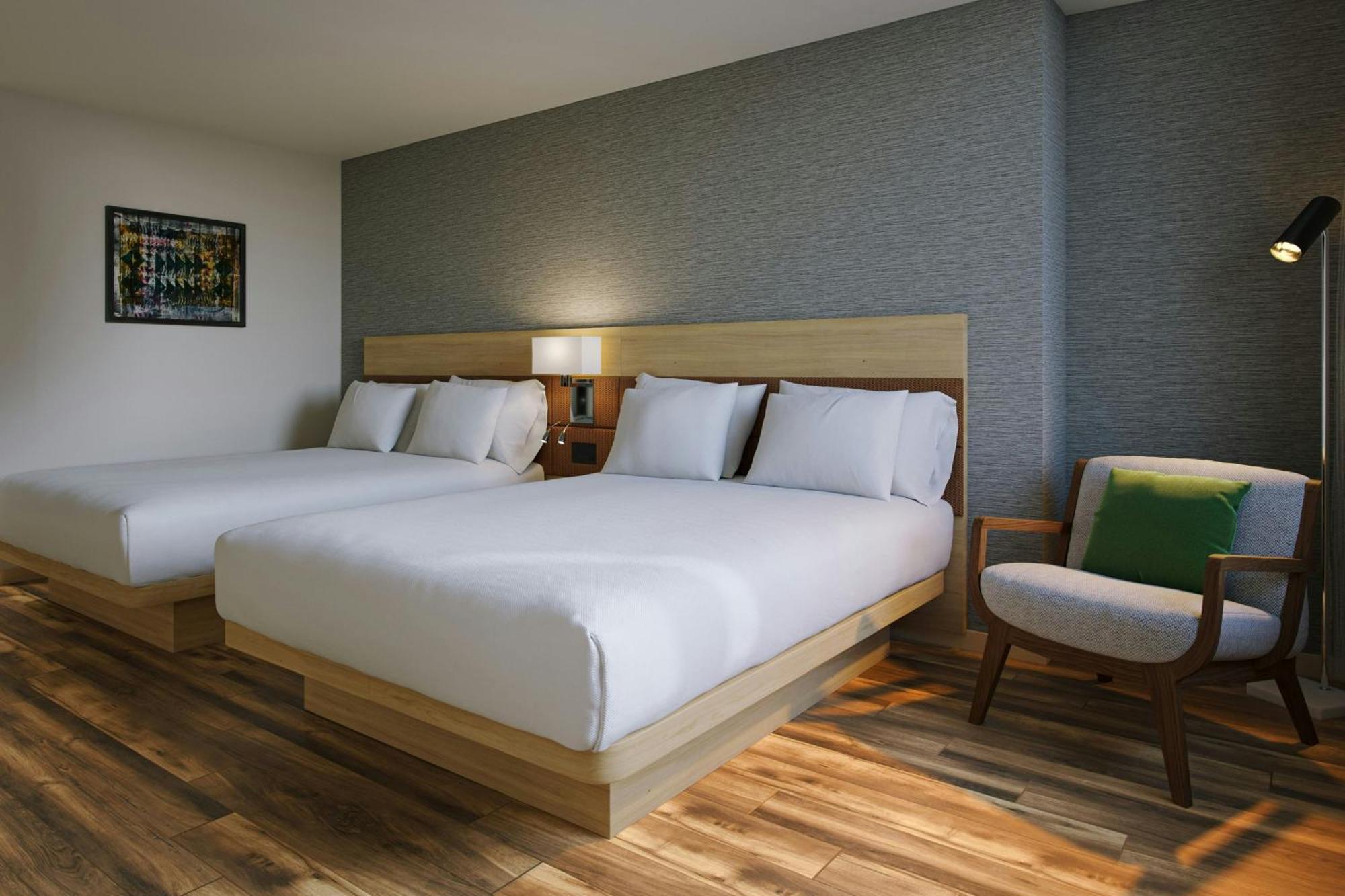 Ac Hotel By Marriott Honolulu Bagian luar foto
